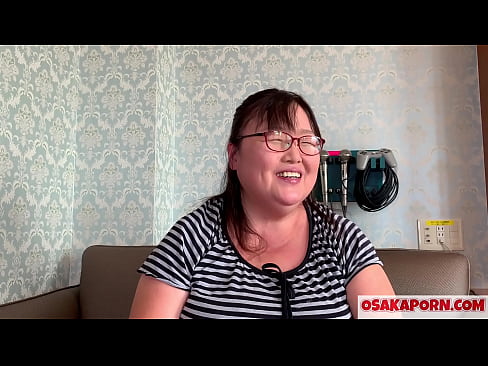 ❤️ Fat Japanese mom a 'sealltainn a h-mòr tits agus a' còrdadh ri feise dèideag. Tha màthair Àisianach 51-bliadhna a’ bruidhinn mun eòlas gnèitheasach aice. Yukiko 1 OSAKAPORN milf reamhar ❤❌ Bhidio porn leinn