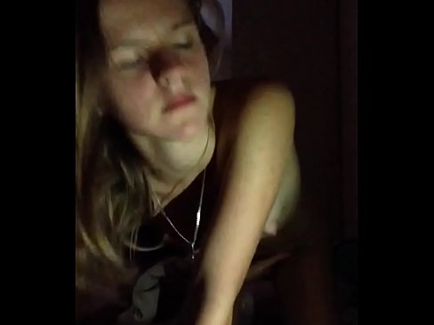 ❤️ Tha caileag a' masturbates agus cums ❤❌ Bhidio porn leinn